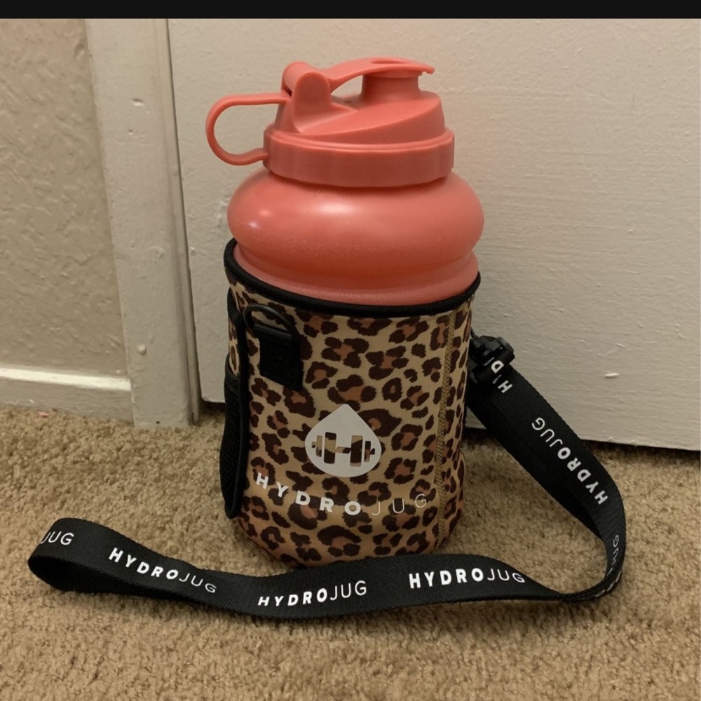 Gallon water bottle